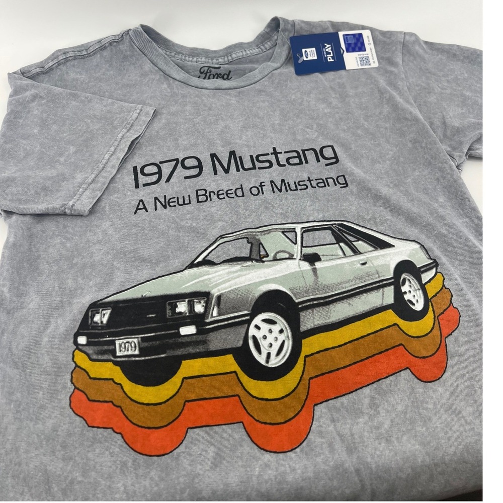 Ford 1979 Mustang A New Breed of Mustang Mineral Wash Grey Graphic T-Shirt S